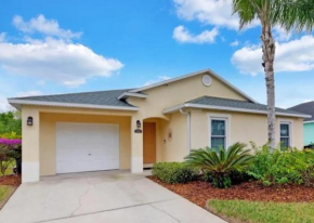Serene 4 Bed Home With Lake And Conversation Views